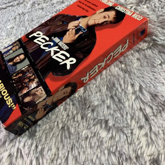 Pecker VHS 1998 Comedy Drama Movie Edward Furlong Christina Ricci - Picture 10 of 12